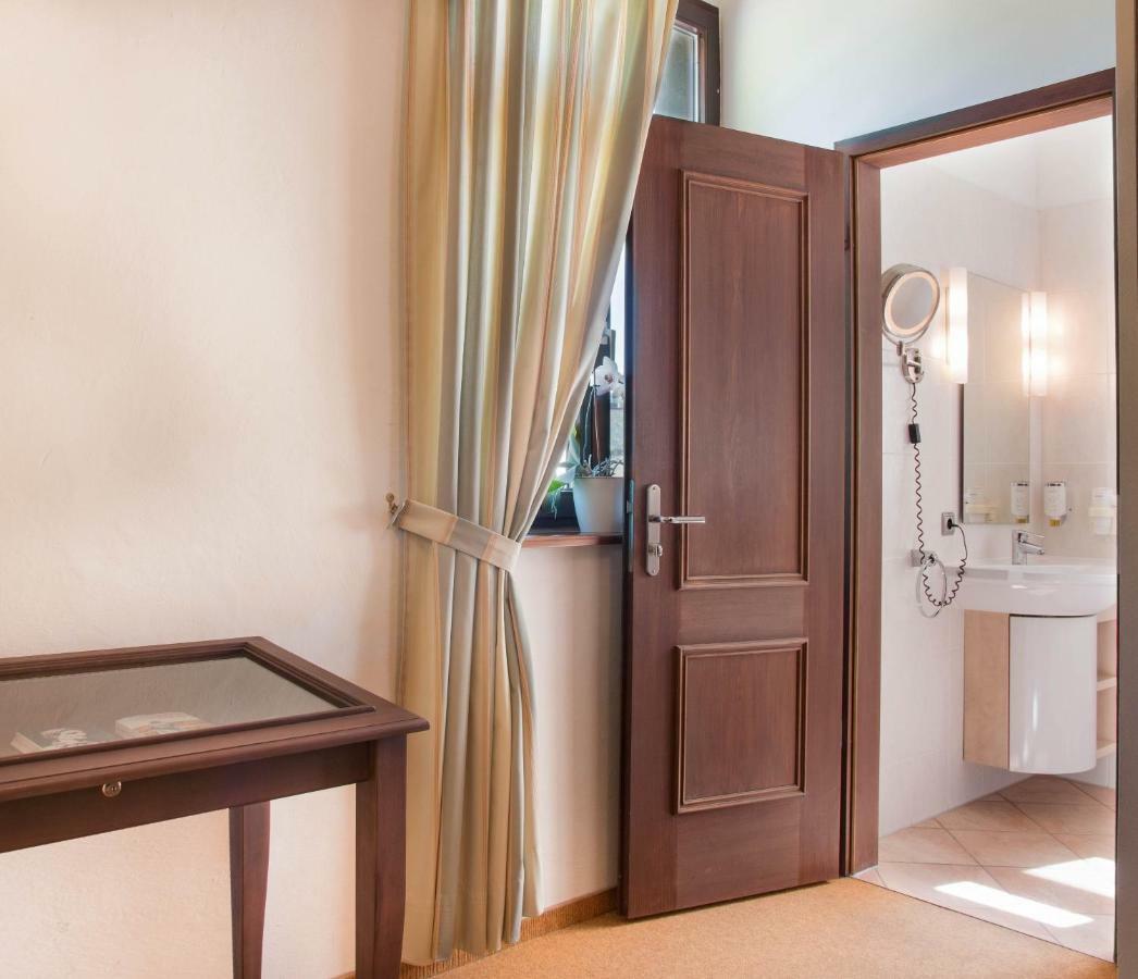 Hotel Alte Canzley ルターシュタット・ヴィッテンベルク エクステリア 写真
